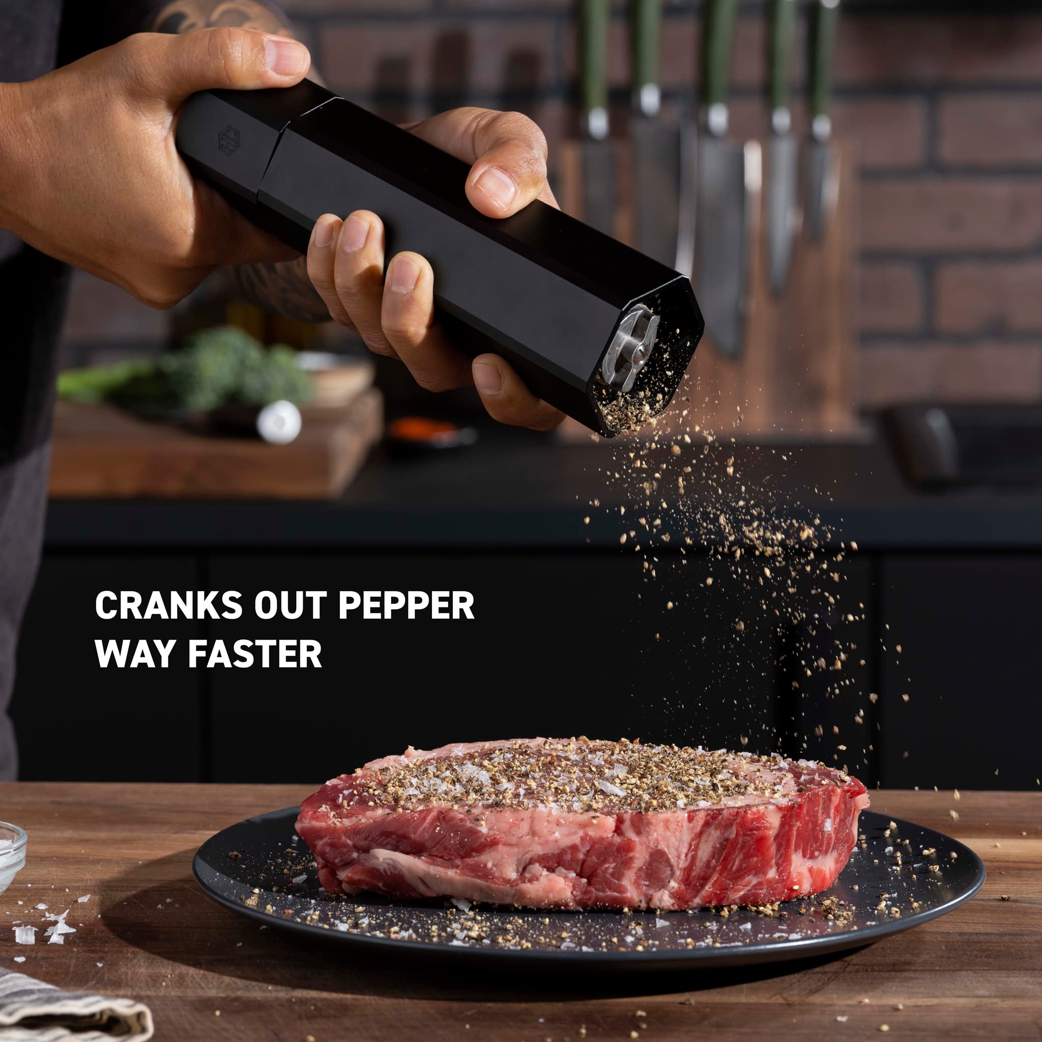 HexClad Professional Grade Pepper Grinder
