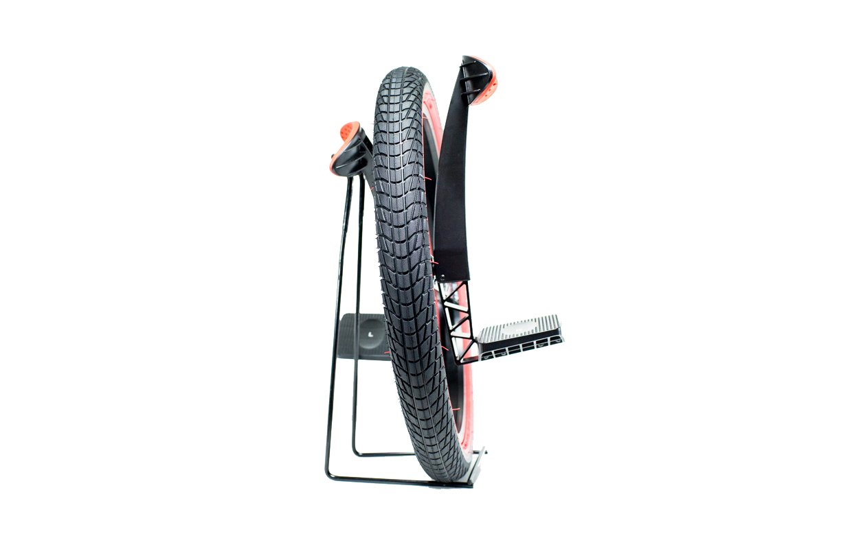 Inventist Lunicycle, a Standing Unicycle